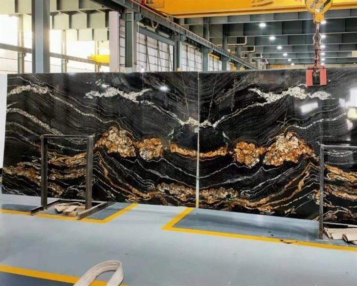 Juparana Magma Gold